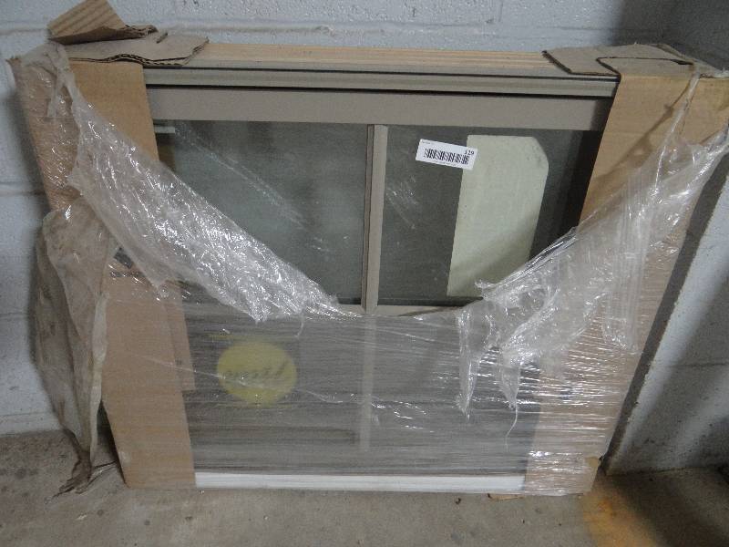 lot 119 image: Pella window.�  25 x 29.