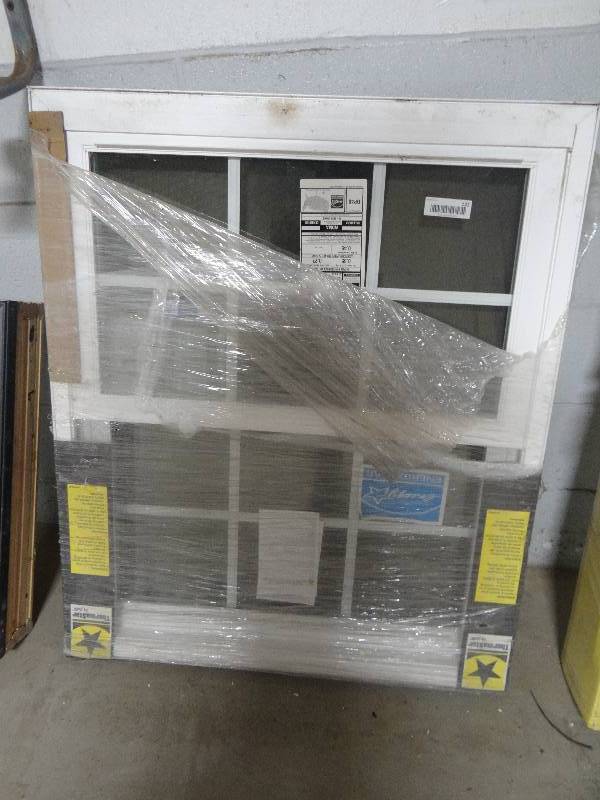lot 122 image: Pella therma star window.�