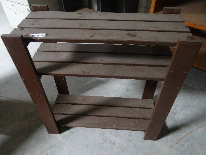 lot 177 image: Wood shelf unit.