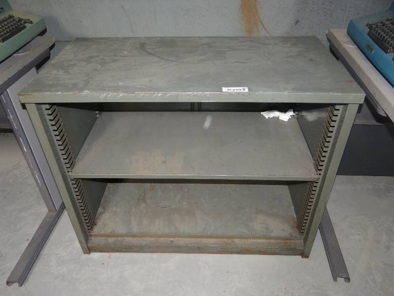 lot 185 image: Metal adjustable shelf unit.