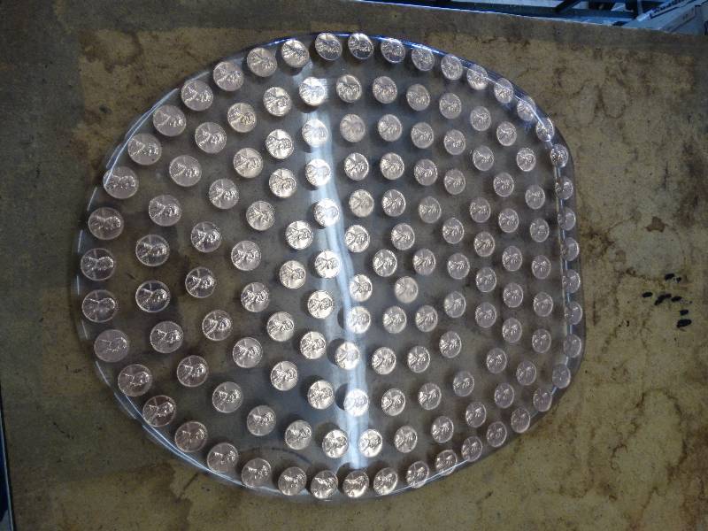 lot 610 image: Lucite toilet seat lid w1972 Lincoln pennies.