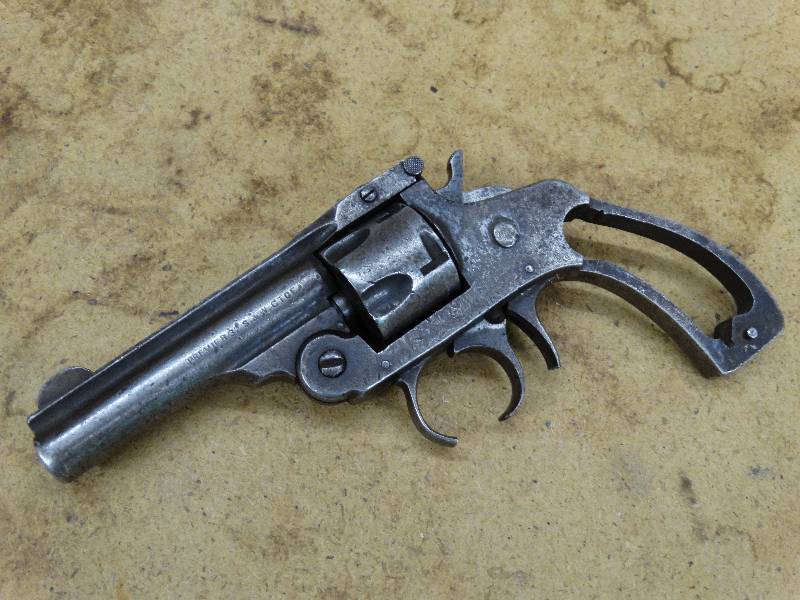 lot 660 image: Burrington & Richardson arms .32 pistol - wall hanger - will not fire.