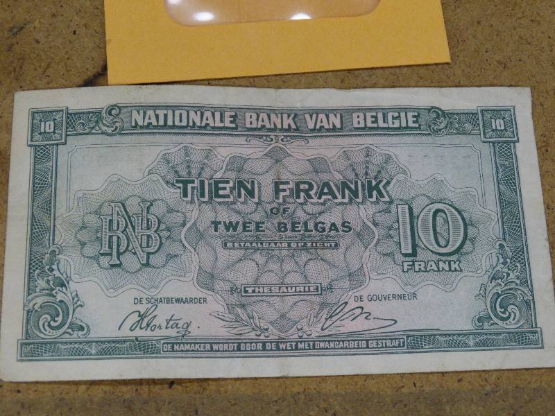 lot 696 image: 1948 10 frank note.