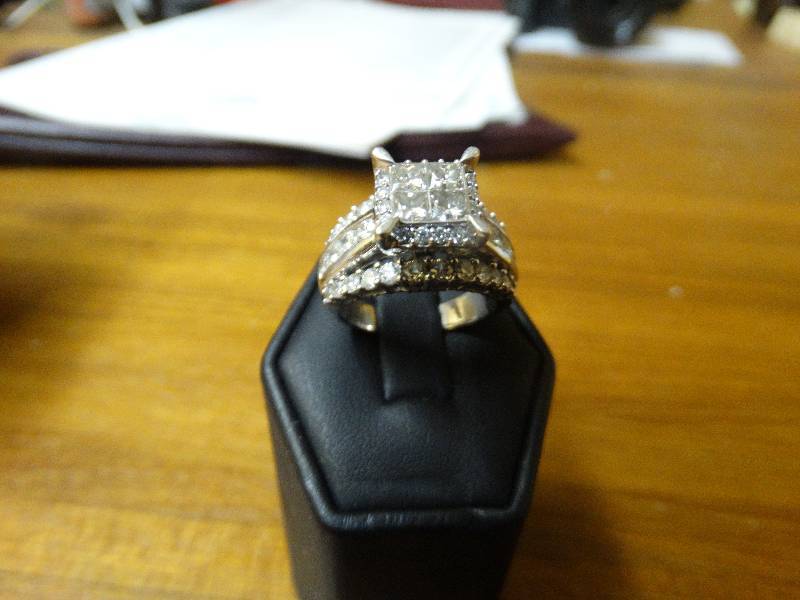 lot 655 image: 14K white gold wedding ring w3 CTW HI I1I2 retail $7875 - comes wreceipt from Fred Meyer jewelers.
