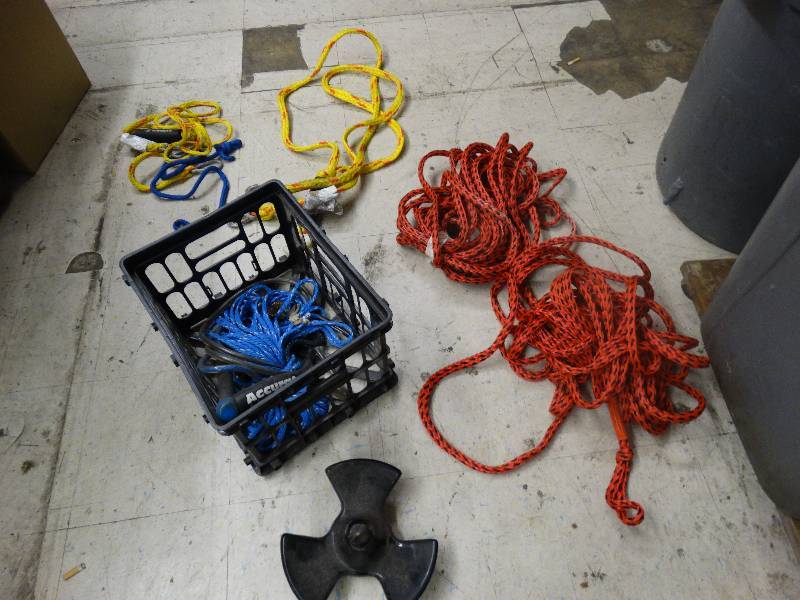 lot 125 image: Ski ropesTube ropesanchor