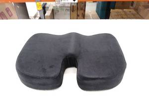 lot 11939 image: Retail - $27.15 Aurora Black Memory Foam Coccyx Seat Cushion