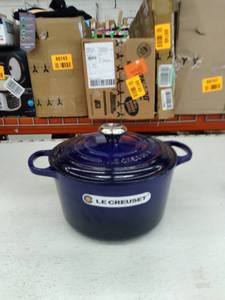 lot 12045 image: Retail - $380.00 Le Creuset Signature 5.25-Qt Deep Oven. Indigo