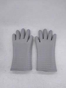 lot 11832 image: Retail - $25.00 Homespan Super Duty 2-in-1 Medium Silicone. Grey