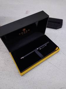 lot 11867 image: Retail - $38.79 Cross Tech 3 Pen with 2 Refill Packs & Gift Box, Satin Black