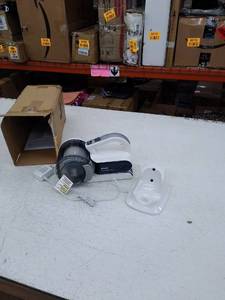 lot 11868 image: Retail - $88.00 BLACK  DECKER 20V Max Lithium Pivot Vac, Blue