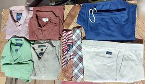 lot 38365 image: Mens Clothing, 2 Ties, 4 long sleeve shirts (16,16-12, L & XL), Dockers pants (38x31), sweat pants (2X)