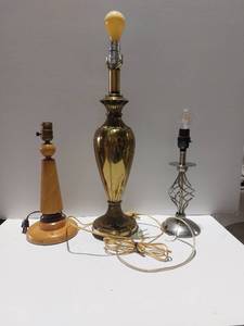 lot 38389 image: 3 Table Lamps. All 3 Work.