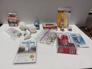 lot 38390 image: Bulbs for all your needs. Some still new in pkg
