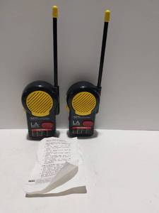 lot 38393 image: 1 Pair of Alaron Walkie Talkies. Like New