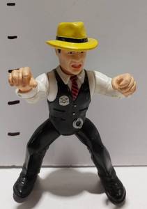 lot 38057 image: Dick Tracy - Coppers And Gangsters Vintage Posable Loose Action Figure Playmates 1990