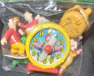 lot 38074 image: McDonalds, Sonic toys