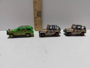 lot 38257 image: 3 Jurassic Park Vehicles