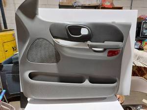lot 38268 image: RH Front Door Panel from a 2001 F150. Good shape but starting to fade on top