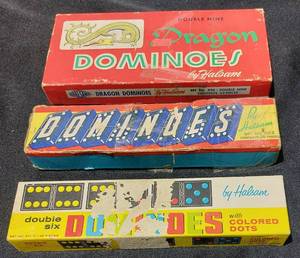lot 38318 image: 3 Boxes of Dominos