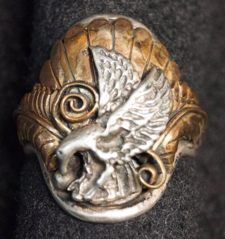 lot 8075 image: MENS RING - EAGLE - STERLING SILVER - VERY HEAVY Nice