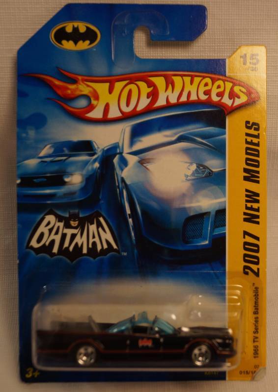lot 8100 image: HOT WHEELS - 2007 BATMAN New Models - Die Cast Car - NEW IN PACKAGE