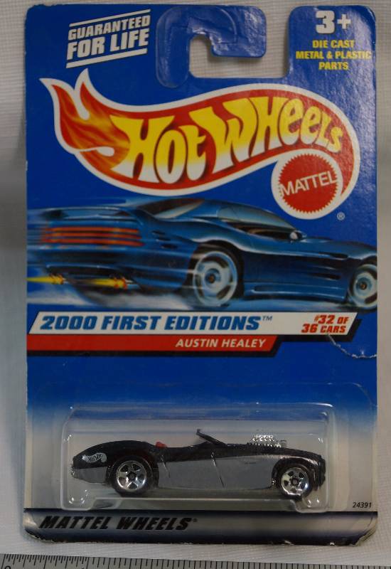 lot 8106 image: HOT WHEELS - 2000 First Editions #32 of 36 AUSTIN HEALY - NEW IN PACKAGE MATTEL