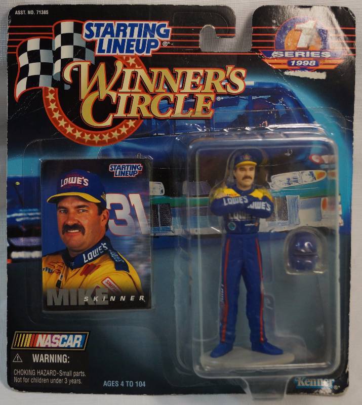 lot 8114 image: WINNERS CIRCLE - 1 Series 1998 #31 SKINNER Figurine - NEW IN PACKAGE Kenner