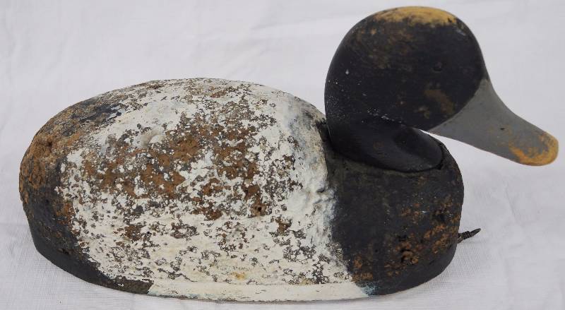 lot 8046 image: Vintage DUCK DECOY - Cork with swivel connector - MUST SEE