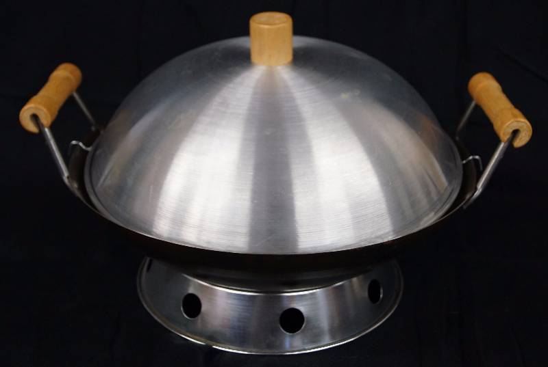 lot 8052 image: Cooking WOK - for gas stove With lid, burner ring and inside cooking  steaming rack
