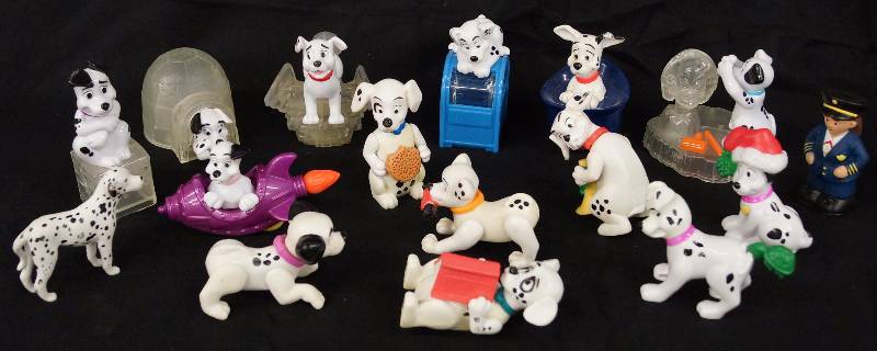 lot 8059 image: DISNEY - 101 Dalmatian Dog Toys - Some motion animated with police woman - CUTE
