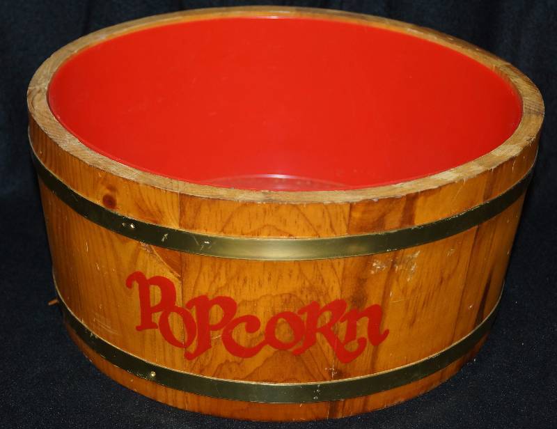 lot 8154 image: Spaulding & Frost- Wooden Barrel Style Popcorn Bowl with plastic liner - COOL