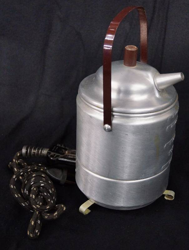 lot 8187 image: Vintage - Electric Vaporizer K M Knapp - WORKS Great Condition