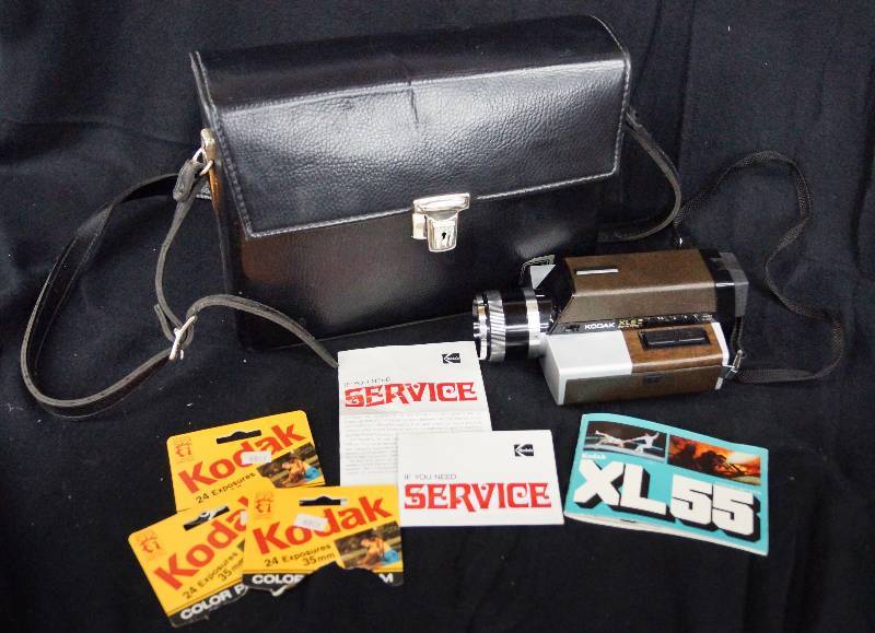 lot 8196 image: Vintage KODAK Camera XL55 with Case and original papers VERY NICE