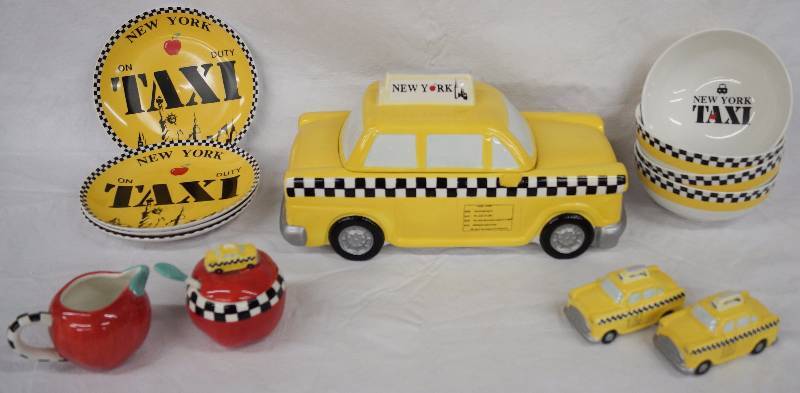 lot 8231 image: Big - New York Taxi Cab Collection - Cookie Jar - Bowls - Plates and More