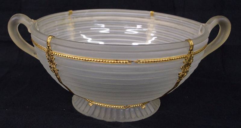 lot 8253 image: Neat Frosted Glass Bowl with Gold Trim