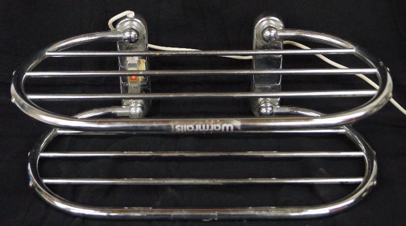 lot 8255 image: Chrome Warming Towel Rack - Works