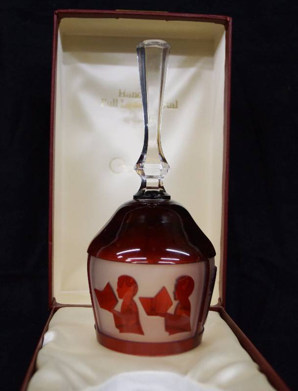 lot 8256 image: Vintage Goebel Limited Edition Crystal Bell - Noel 1978 - Hand Cut Full Lead Crystal - In Box