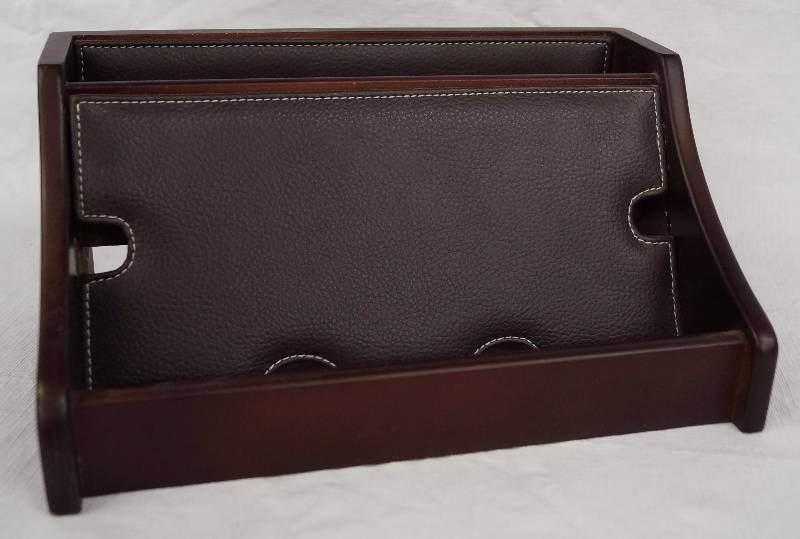lot 8280 image: Leather Remote or Magazine Caddy