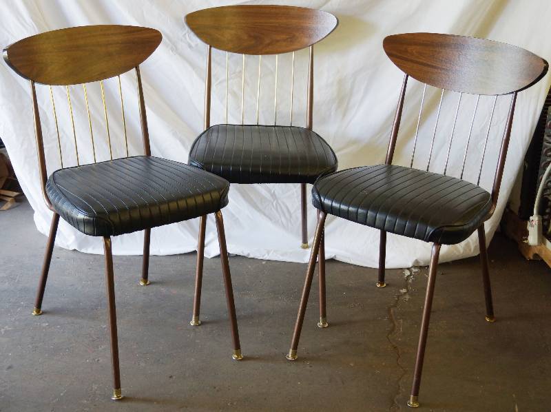 lot 8327 image: 3 Vintage 1950s Atomic Chromcraft Kitchen Chairs - Vinyl - Brass - Wood