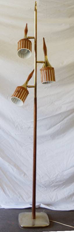 lot 8368 image: Vintage Super COOL Pole Lamp - Works Great