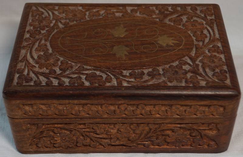 lot 8454 image: Wooden Jewelry Box - Inlaid Brass on Lid. Very nice