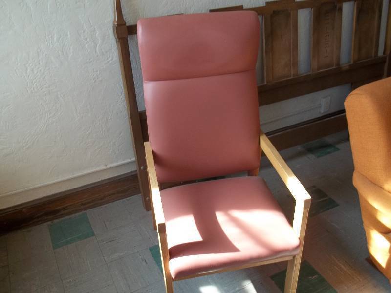 High Back Hospital Chair Second Chance Sale Equip Bid