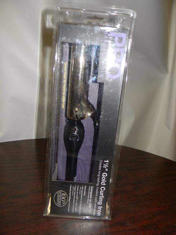 lot 7066 image: Pro Beauty Gold Curling Iron