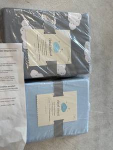 lot 4053 image: 2-Cloud Island Crib Fitted Sheets