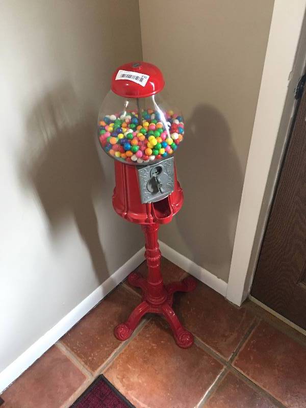 lot 430 image: Bubblegum Machine