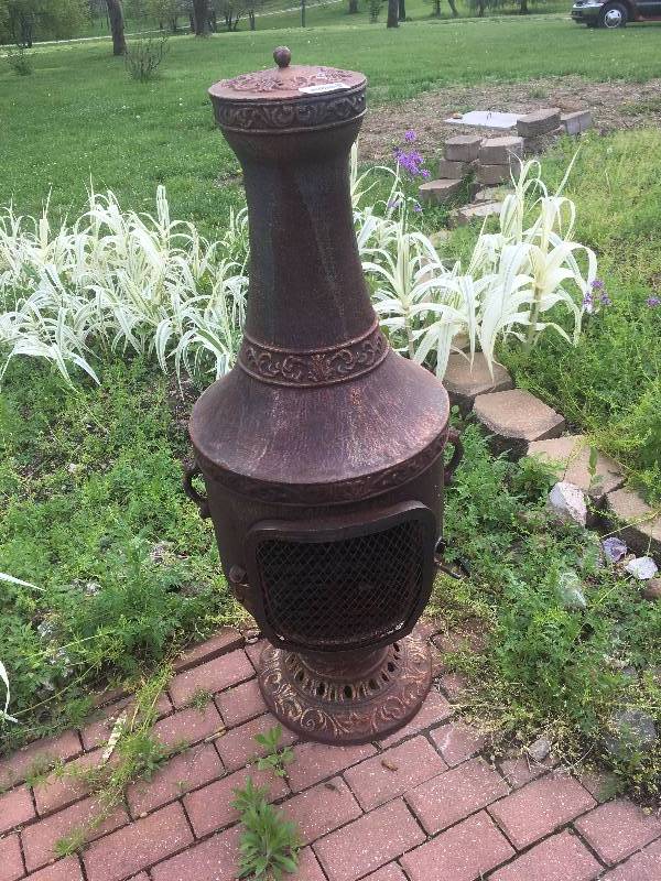 lot 466 image: Nice Heavy built Chiminea-Chimney Fire Pit