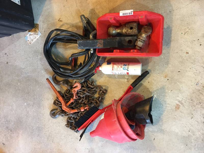 lot 480 image: Lot of Misc. Automotive Items