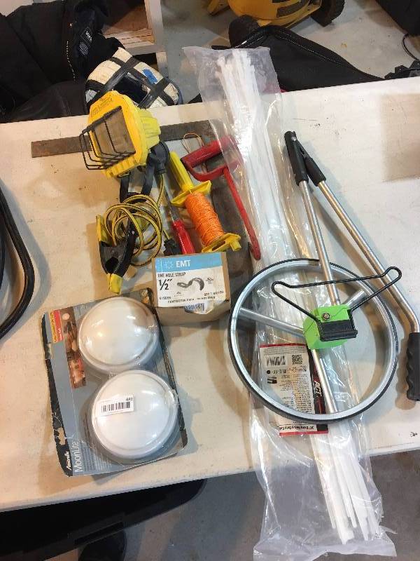 lot 489 image: Misc. Tool & Component Lot