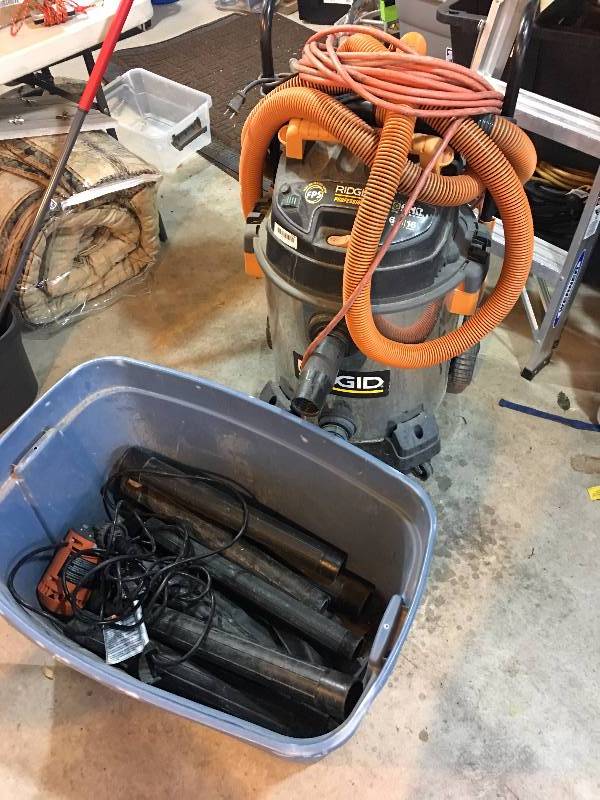 lot 505 image: Ridgid Professional 16 Gallon Shop Vac with Pump Accessory