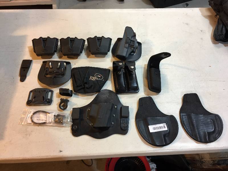 lot 525 image: SPRINGFIELD XD PISTOL HOLSTER, SPEED MAG HOLSTERS AND CONCEALED CARRY WAIST HOLSTERS